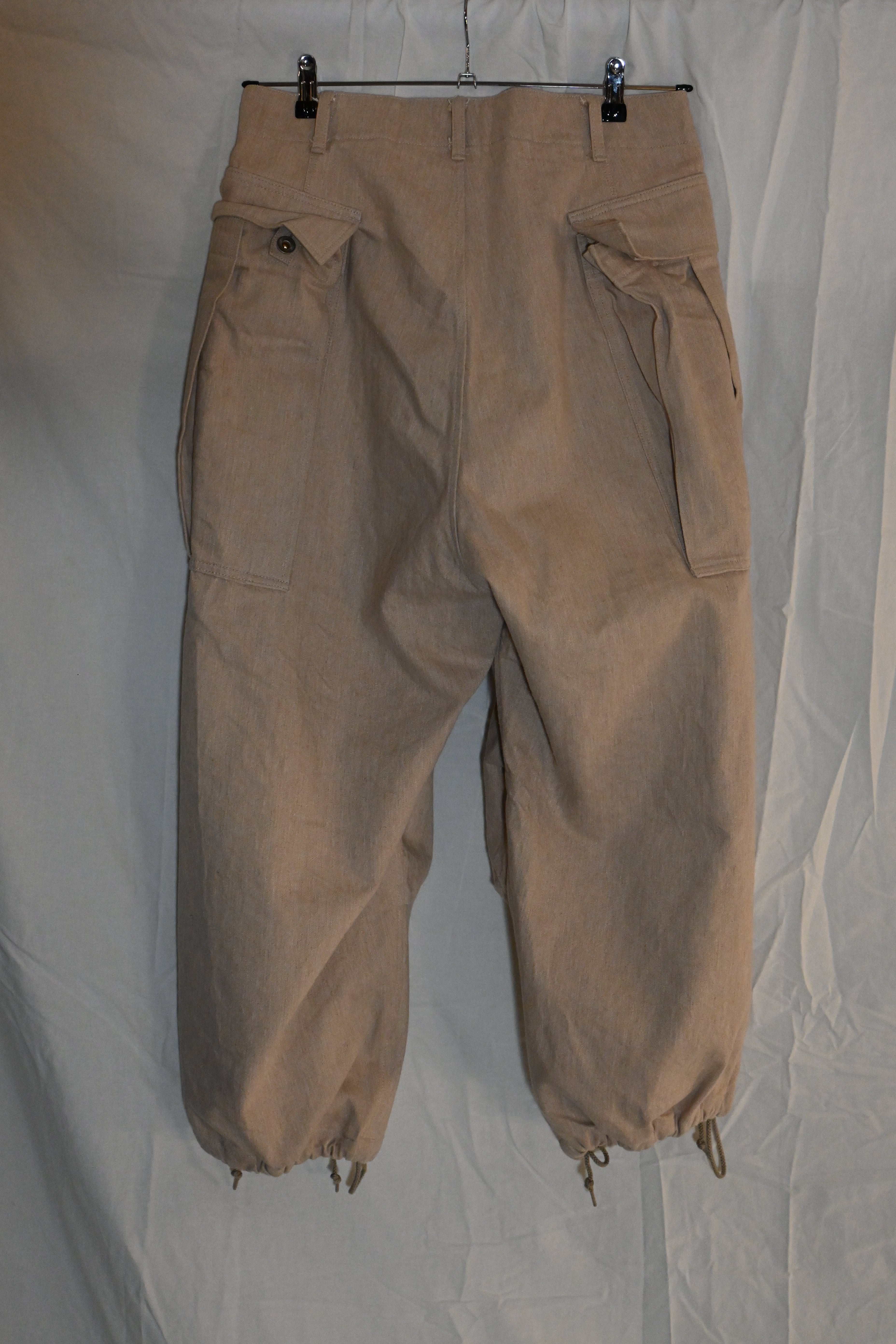 HERILL Cream Beige Cargo Pants – Made in Japan (Size 2)